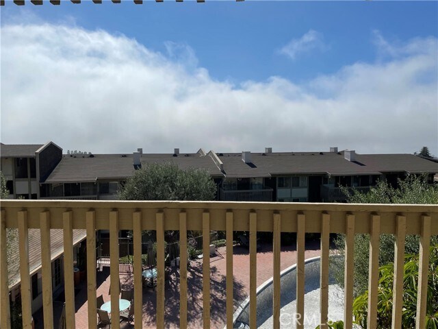 Building Photo - 6542 Ocean Crest Dr