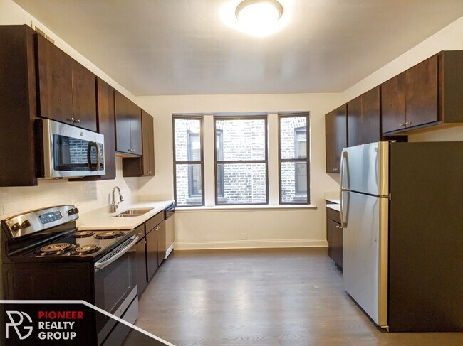 Building Photo - 2323 N Kedzie Blvd