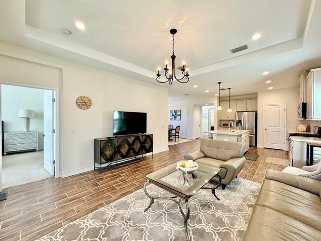 Building Photo - 4627 Tramanto Ln