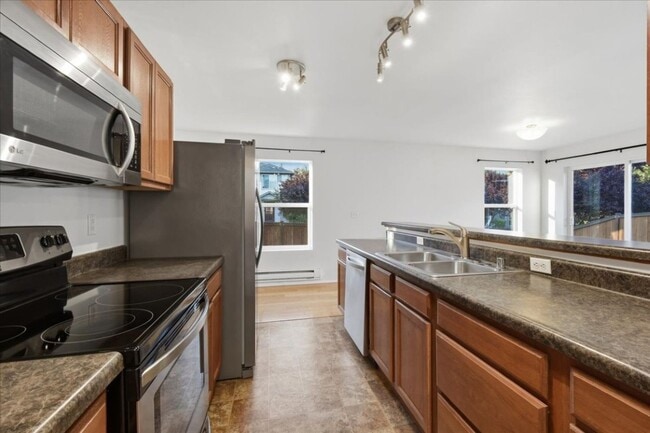 Building Photo - 3Bd/2Ba Lake Stevens Home