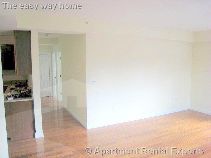 Building Photo - 43-45 Pitman St Unit #202