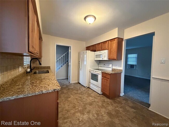 Building Photo - 524 Manatee Ave