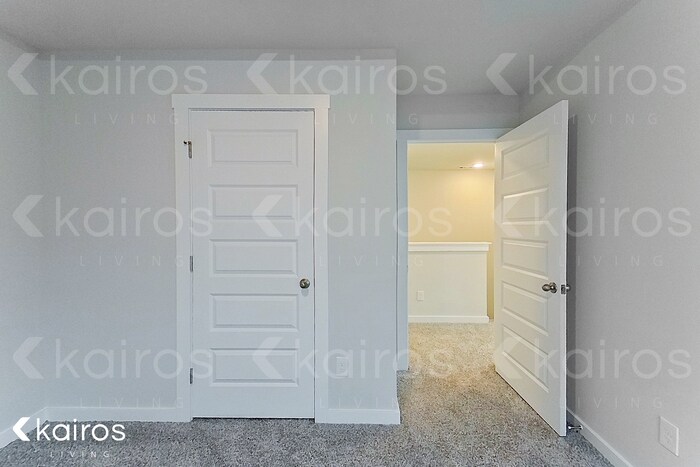 Building Photo - 6109 Stonewater Ct