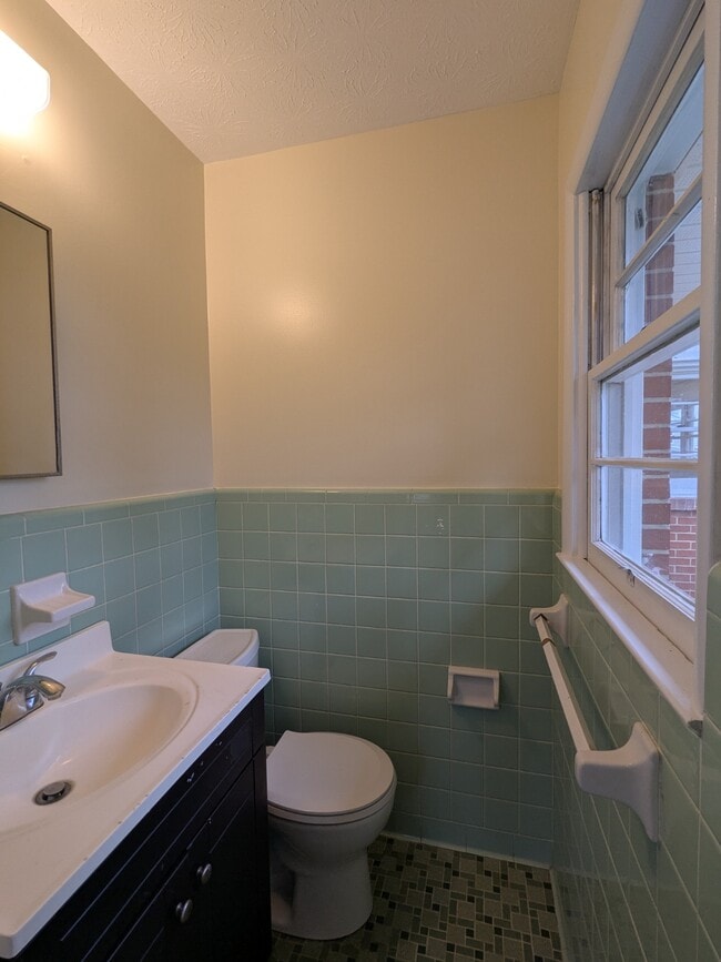 Building Photo - 68 Womack Ave