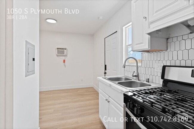 Building Photo - 1050 S Plymouth Blvd