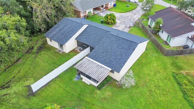 Building Photo - 2121 S San Gully Rd