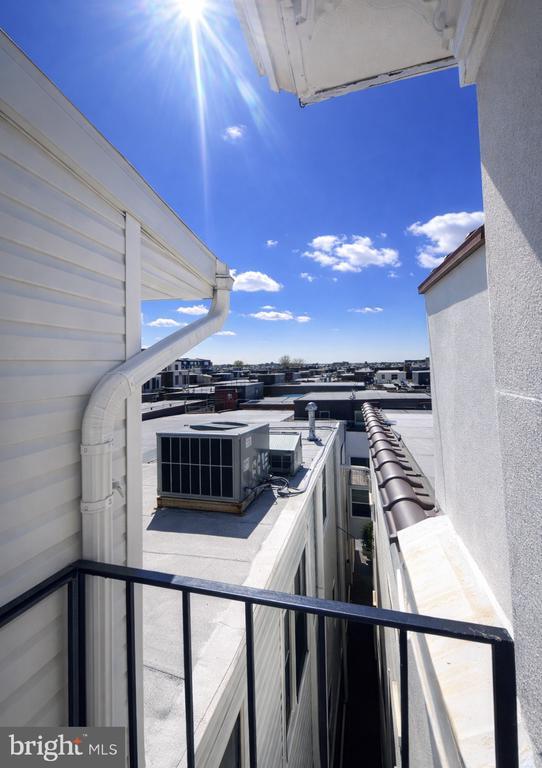 Building Photo - 216 W Front St