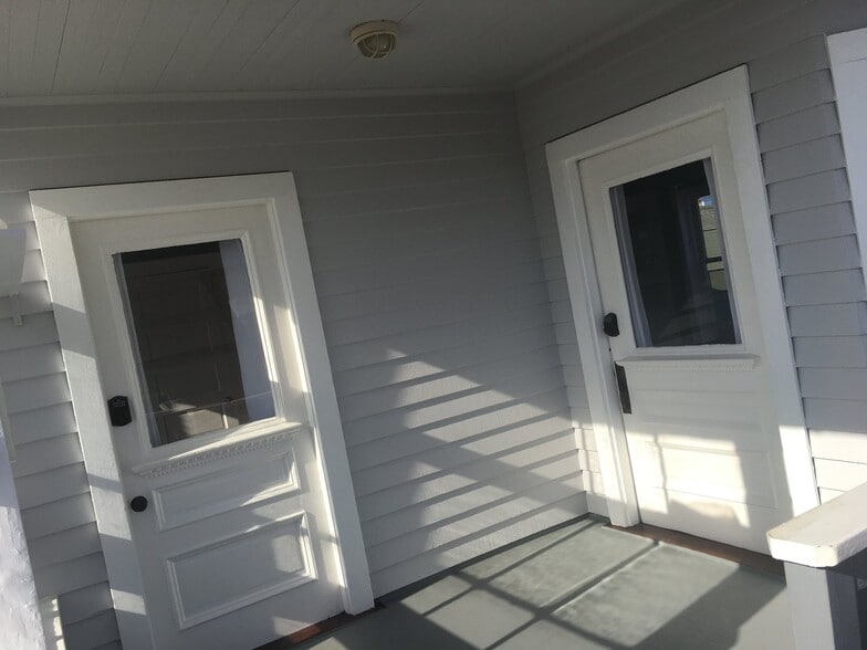 Building Photo - 51 Paloma Ave