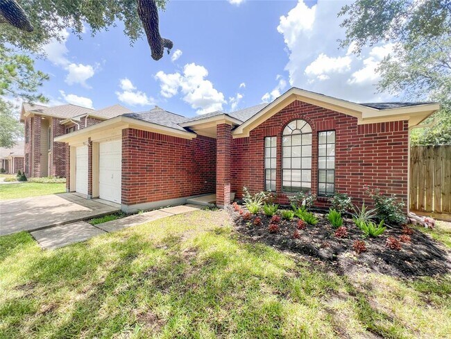 Building Photo - 1035 Wentworth Dr