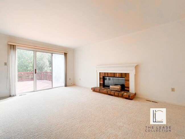 Building Photo - 15412 Overlea Ct