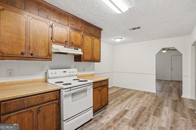 Building Photo - 165 Plum Orchard Rd