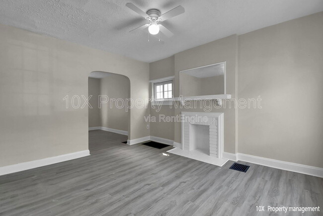 Building Photo - 532 S Terrace Ave