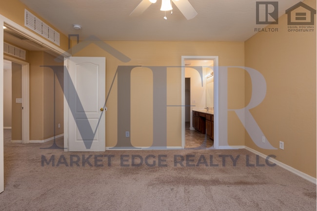 Building Photo - 4Bed/3Bath Home in Maricopa! $1599 MOVE-IN...