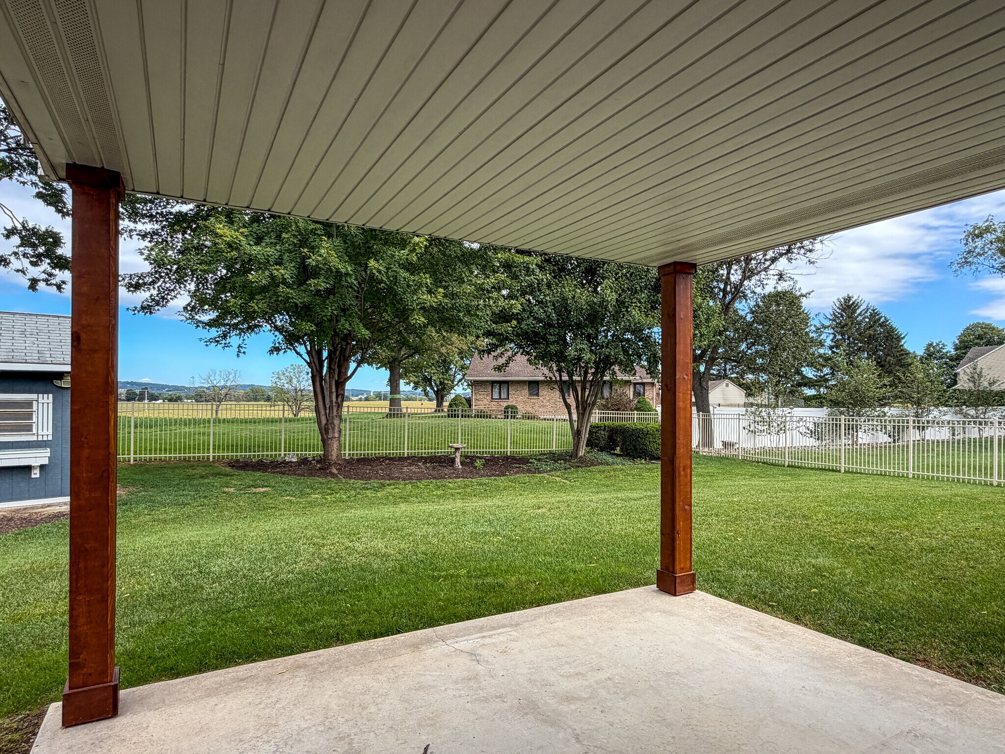 Building Photo - 340 Woodchuck Dr