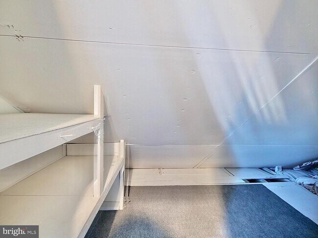 Building Photo - 40 Neeld Ln