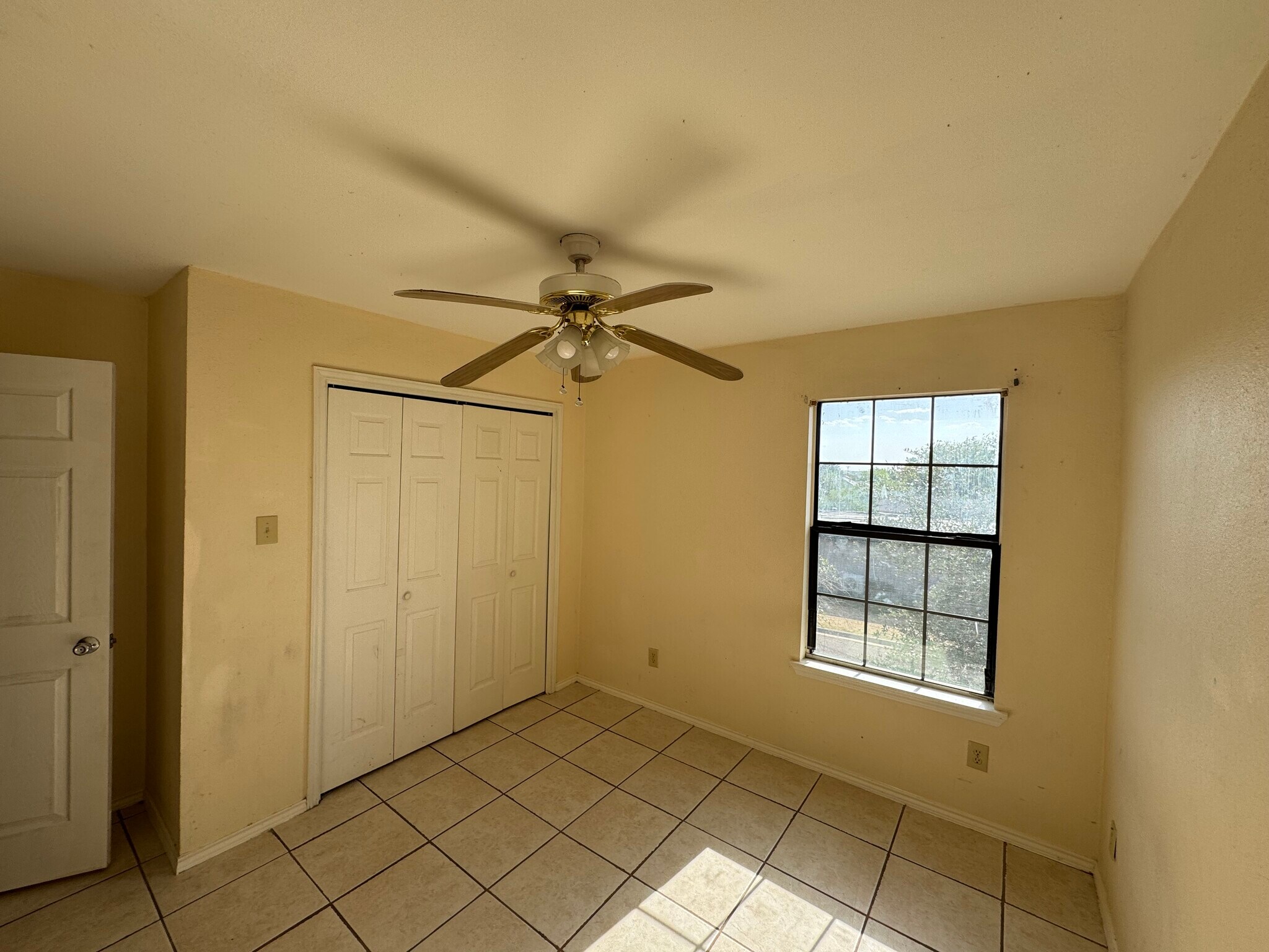 Building Photo - 3101 Barrios St