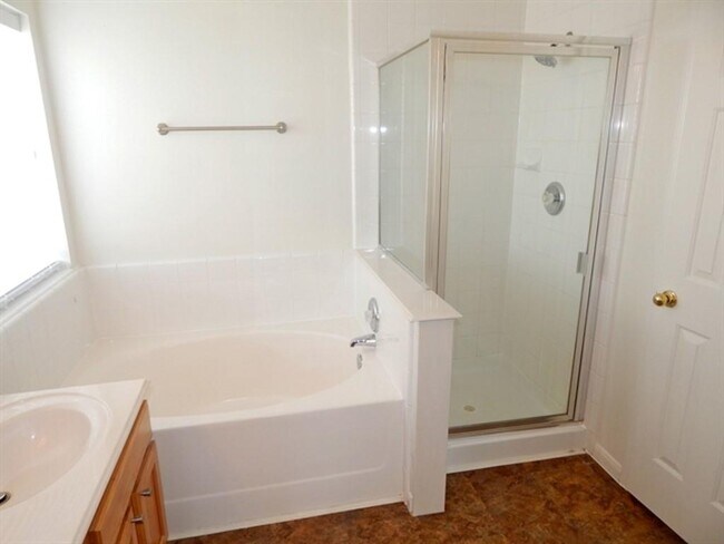Building Photo - 26872 Monarch Manor Ln