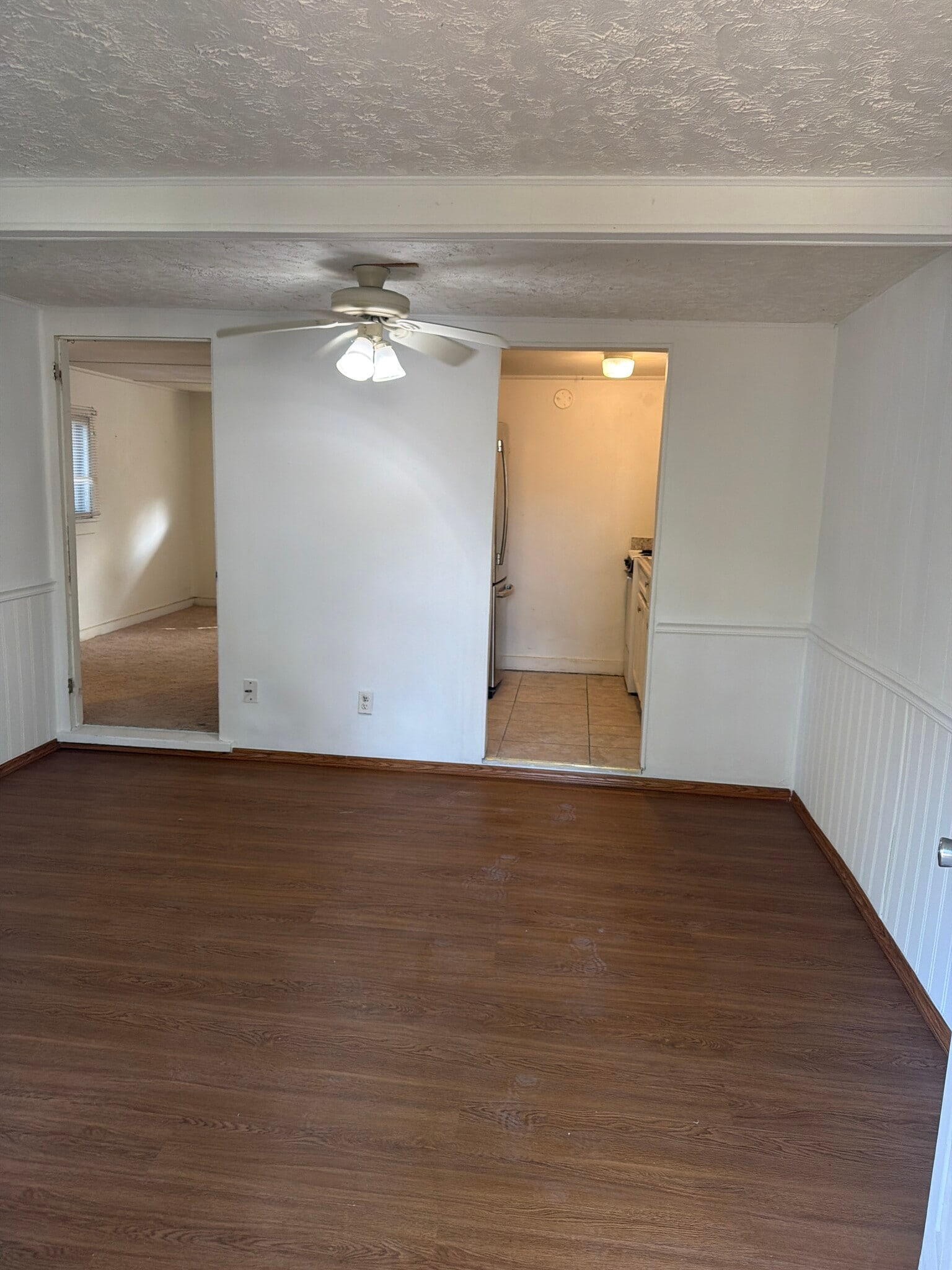 Building Photo - 209 Strawberry Ln
