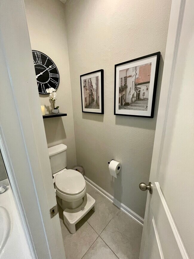 Building Photo - 2090 Hawkeye Pl