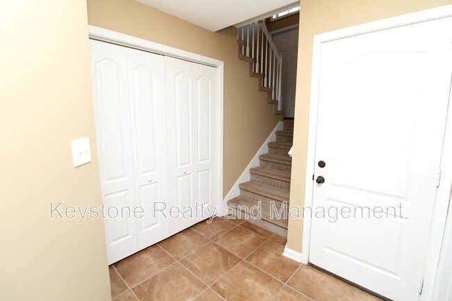 Building Photo - 1721 Thistlewood Dr