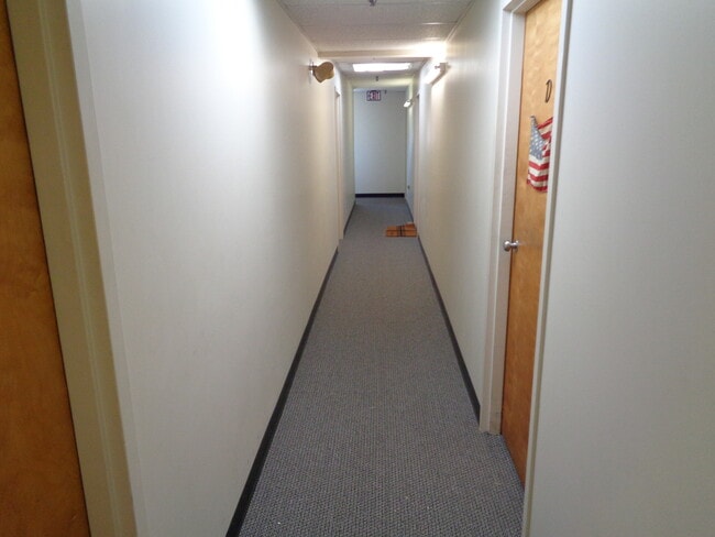Building Photo - 43 White St