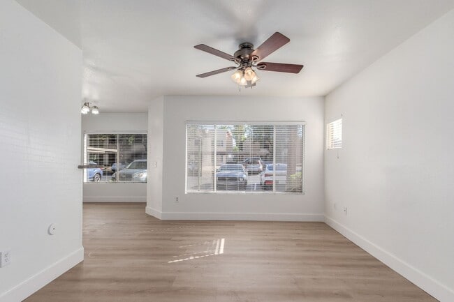 Building Photo - 2 Bedroom 2 Bathroom Condo- Downtown Gilbert
