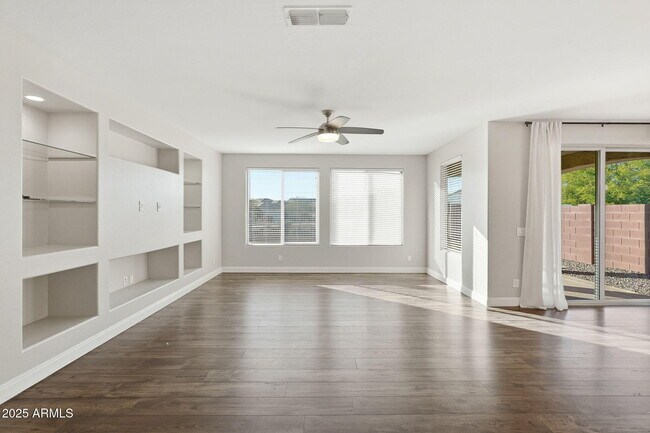 Building Photo - 25632 N 161st Ave