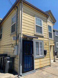 Building Photo - 1562-1564 5th street