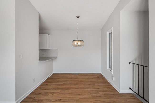 Building Photo - 2482 Cobble Hill Alcove