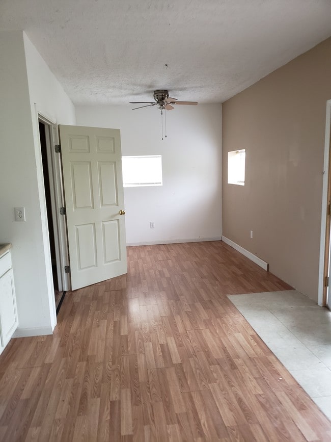 Building Photo - 12797 OH-39
