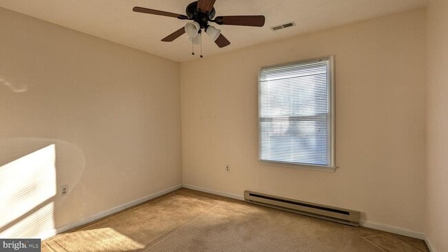 Building Photo - 150 Nightingale Ave