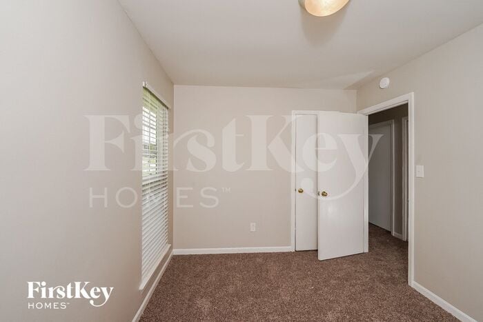 Building Photo - 101 Sunny Brook Ln