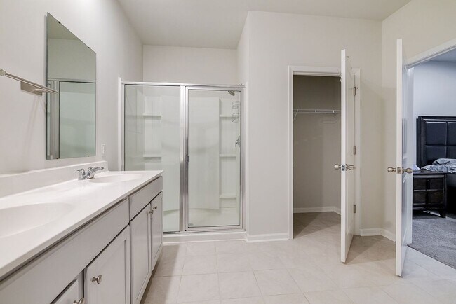 Building Photo - Spacious 5BR Home with Loft & Smart Features in Rincon