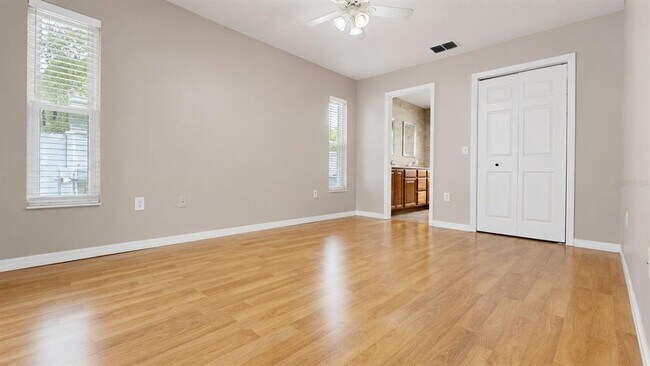 Building Photo - 2469 Lackland Ave