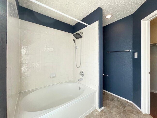 Building Photo - 2516 Stapleford Dr