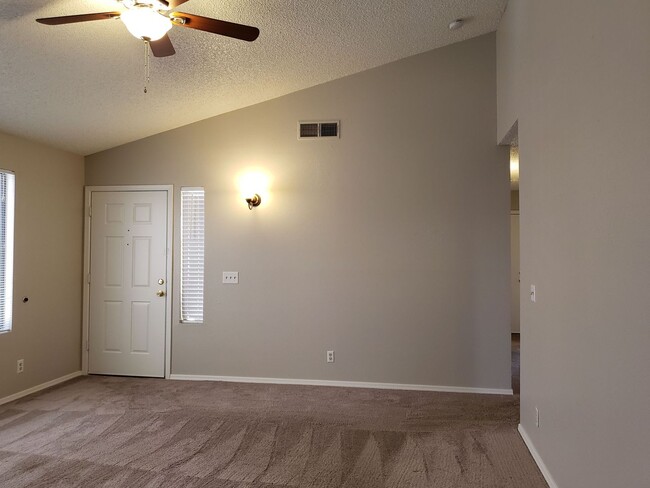 Building Photo - AVAILABLE NOW IN AHWATUKEE!!!