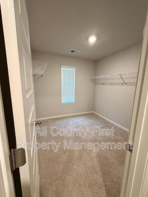 Building Photo - 1336 Rogers Landing