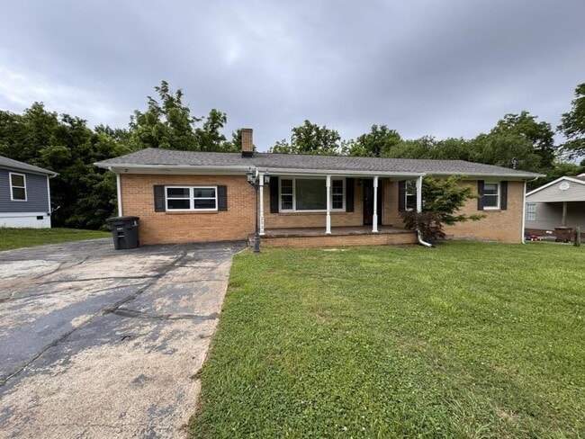 Building Photo - 2520 Boyds Bridge Pike