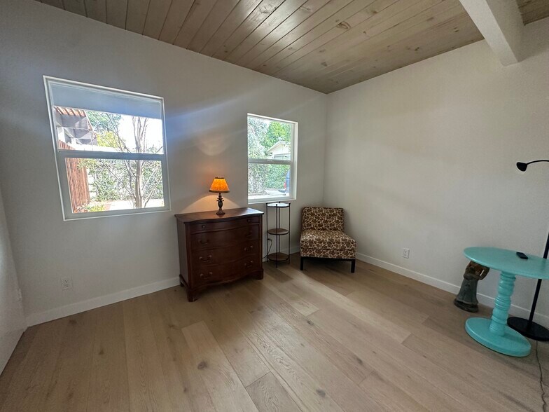 Building Photo - 16703 Alginet Pl