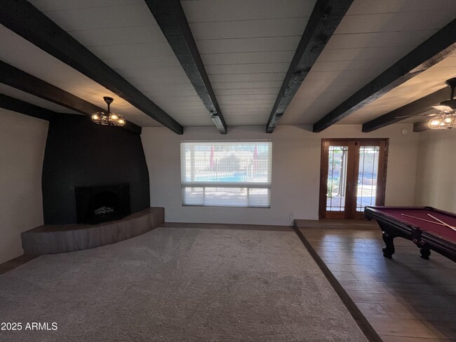 Building Photo - 2129 E Huntington Dr