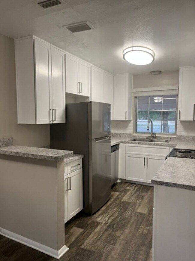 Interior Photo - Heritage at Temple Terrace