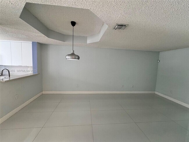 Building Photo - 14059 SW 120th Ct