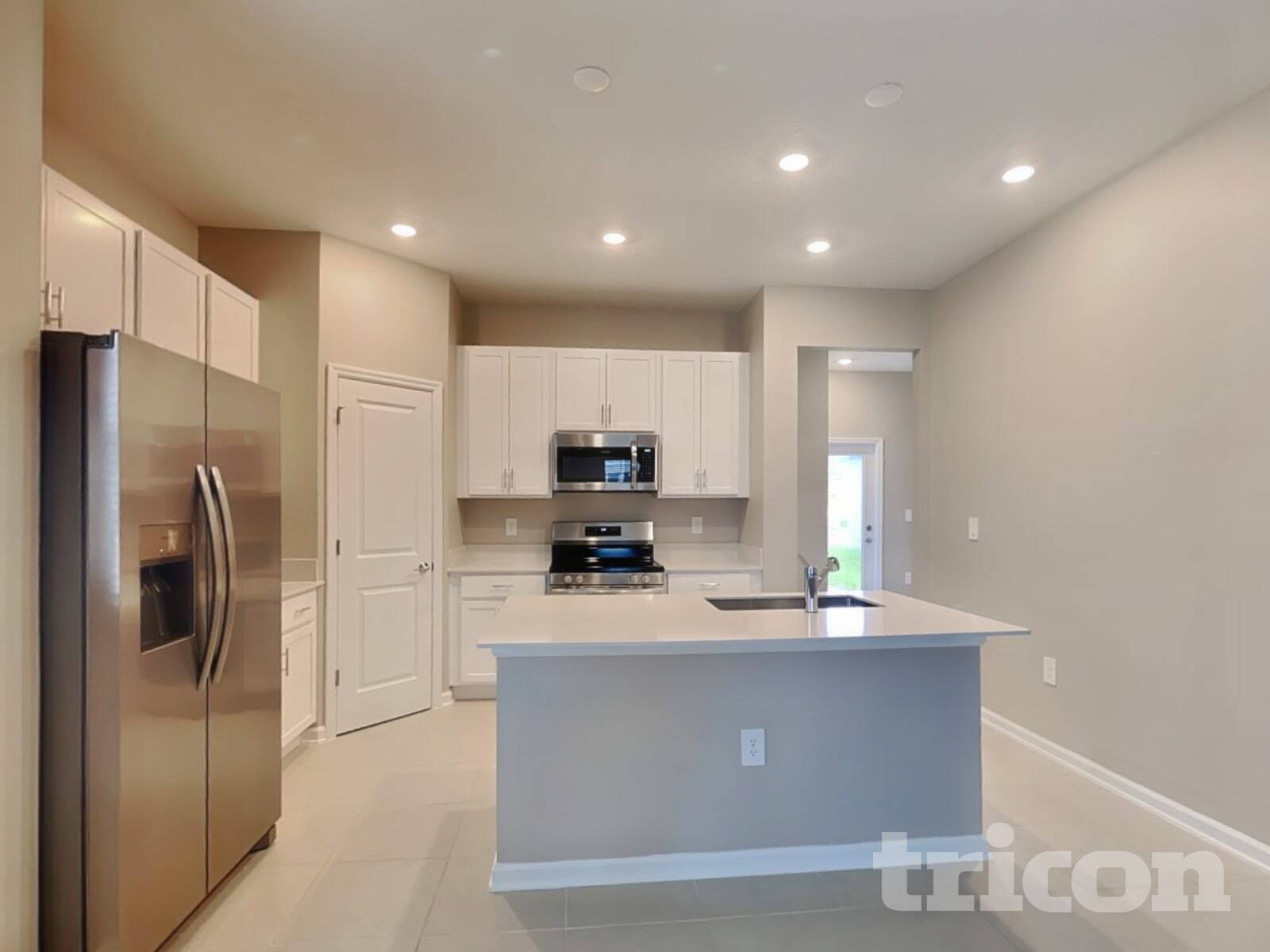 Building Photo - 734 Squire Ave