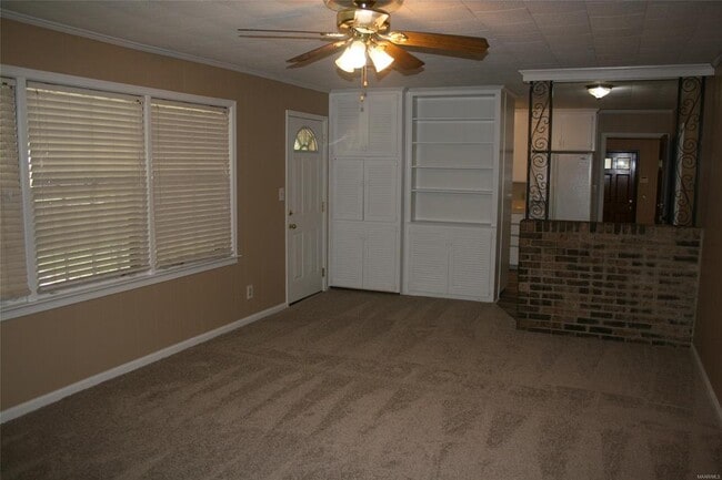 Building Photo - 3944 Johnstown Dr