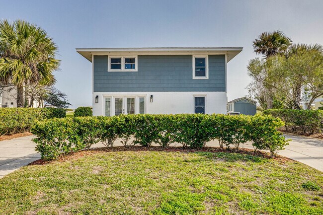 Building Photo - 1718 S Fletcher Ave