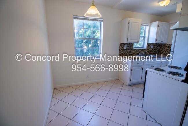 Building Photo - ASK ABOUT OUR SPECIALS! 2/1.5 Townhouse St...