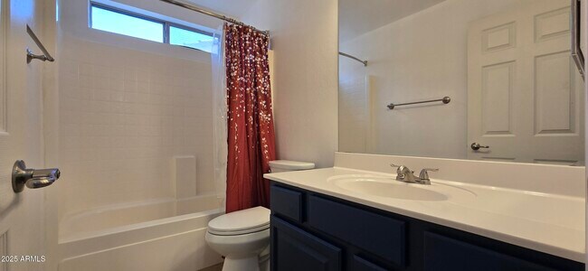 Building Photo - 4117 W Menadota Dr