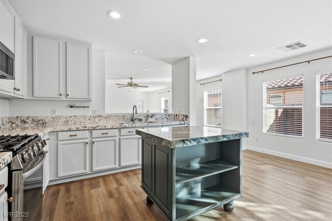 Building Photo - 11239 Tribiani Ave