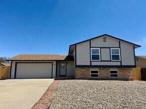 Building Photo - 4 Bedrooom home in Security-Widefield