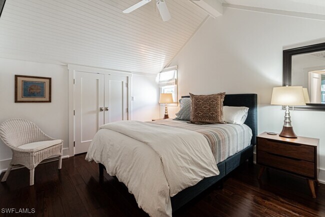 Building Photo - 245 Broad Ave S